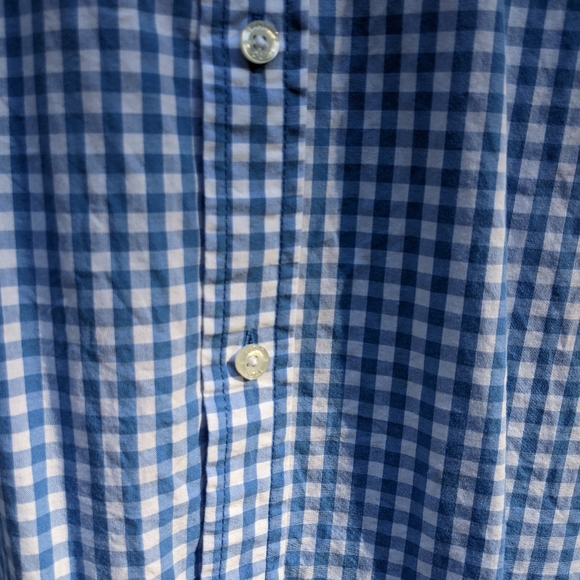 IZOD Men's Short Sleeve Button Down Shirt Size L - Picture 5 of 8